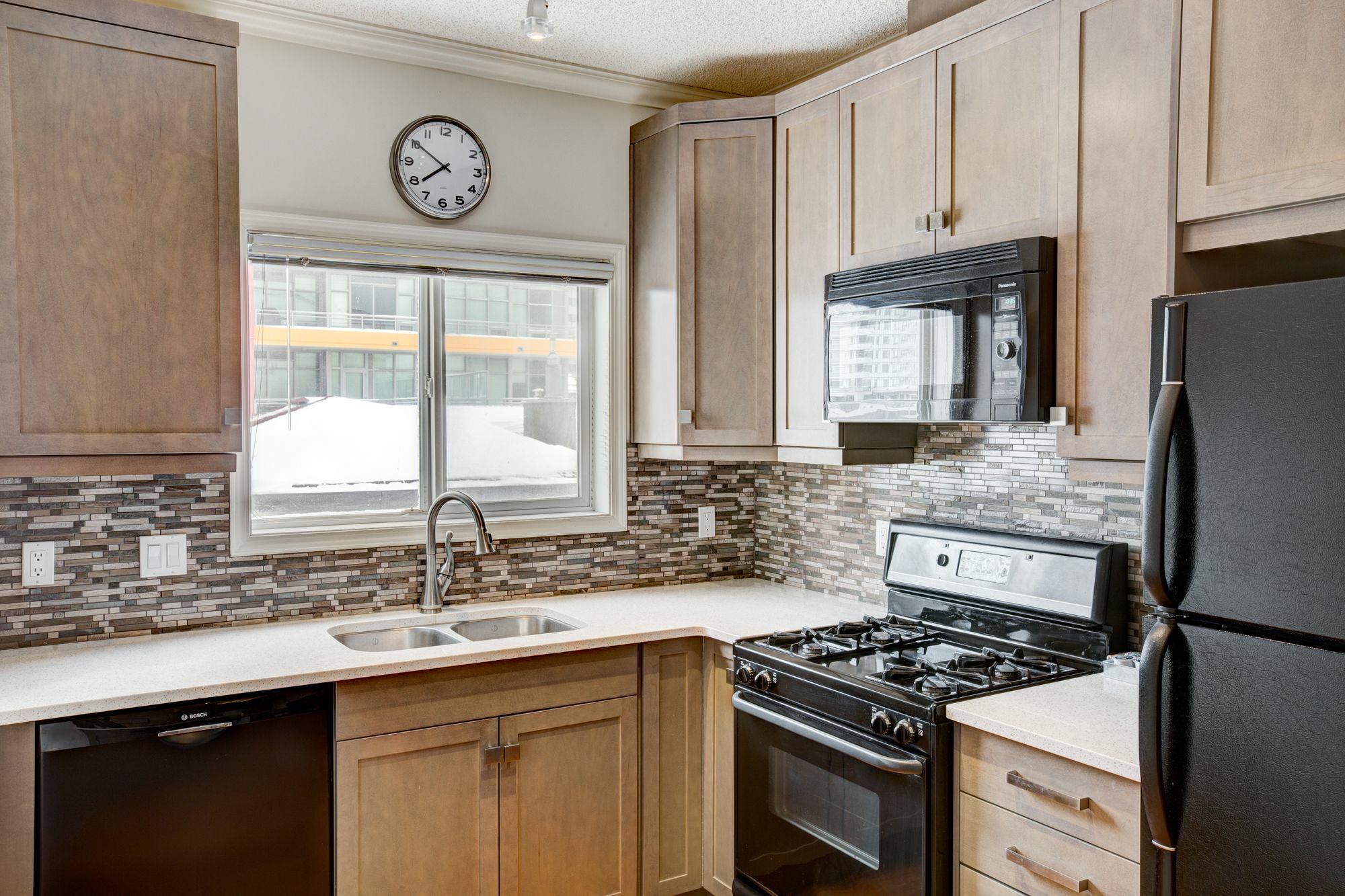 Suite Digs - Genesis Calgary Exterior photo